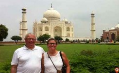 Client Visit Of Taj Mahal - Indiator