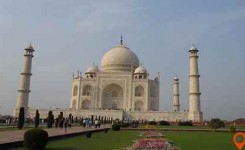 Know more about the Mughal Empire - Taj Mahal