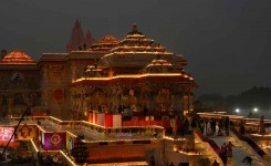 4 Days 3 Nights Spiritual Golden Triangle Tour