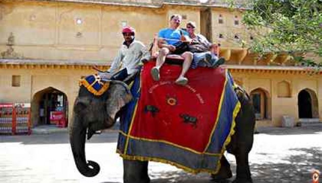 Taj Mahal and Agra Fort Tour