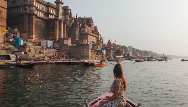 Maharaja Boat Cruise with Evening Aarti