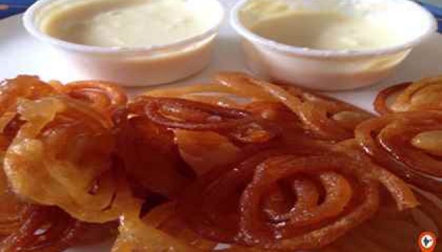 street food tour in Varanasi