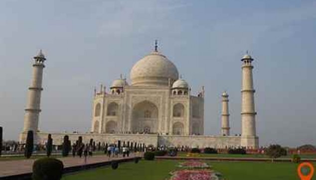 Know more about the Mughal Empire - Taj Mahal