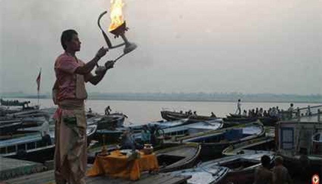 witness soothing Ganga Aarti