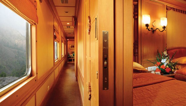 Glimpse of Karnataka On The Golden Chariot Train