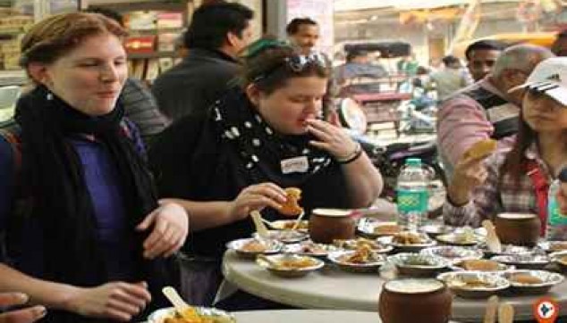 popular street food in Varanasi