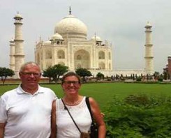 Client Visit Of Taj Mahal - Indiator