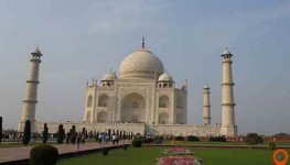 magnificent allure of the Taj Mahal