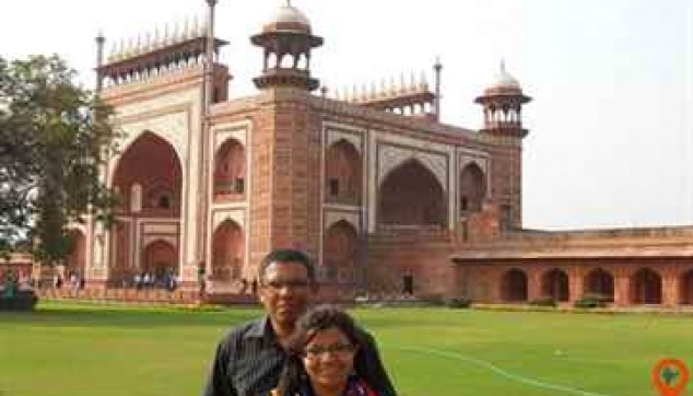 Tajmahal Agra Tour from New Delhi with Fatehpur Sikri