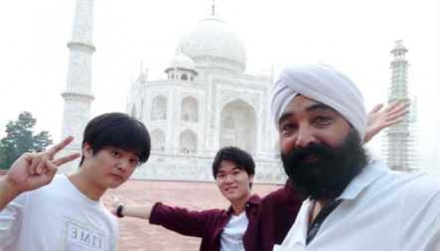 Same Day Trip To Taj Mahal