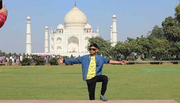 2 Days Sunrise Taj Mahal Tour From Hyderabad