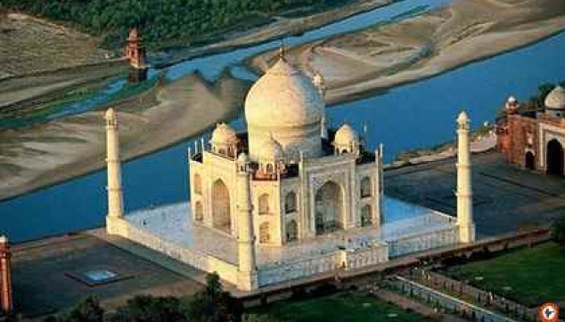 Taj Mahal view from top - indiator