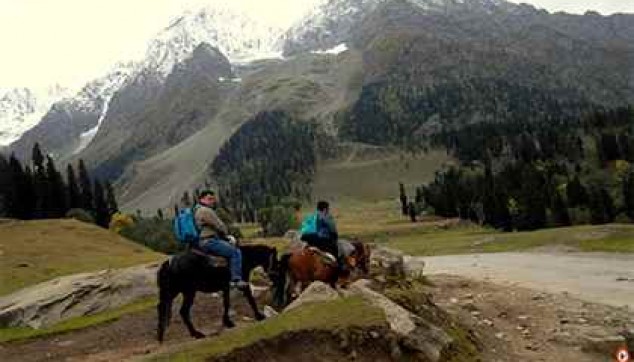 mountains of Srinagar