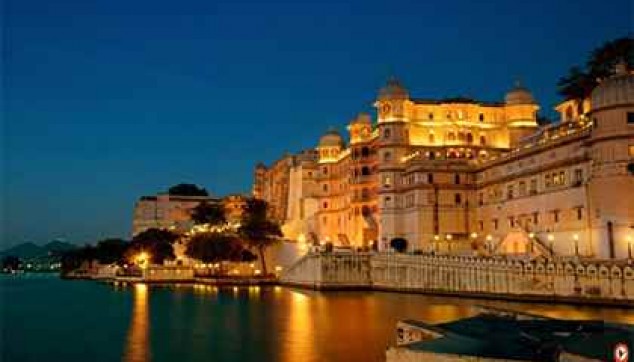 Private Tour From Delhi To Udaipur Via Agra